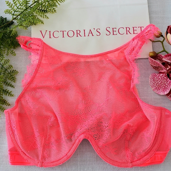 Victoria's Secret Eyelash Lace Bralette 34C NWT - Picture 2 of 4
